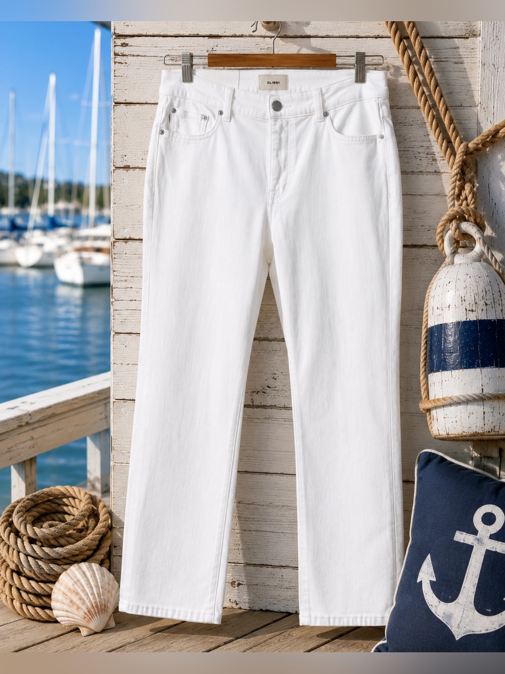 DL1961 Mara Straight Mid Rise White Ankle Jeans 31 NWT